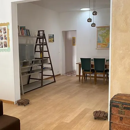 Beautiful House In Center Of Ferienhaus